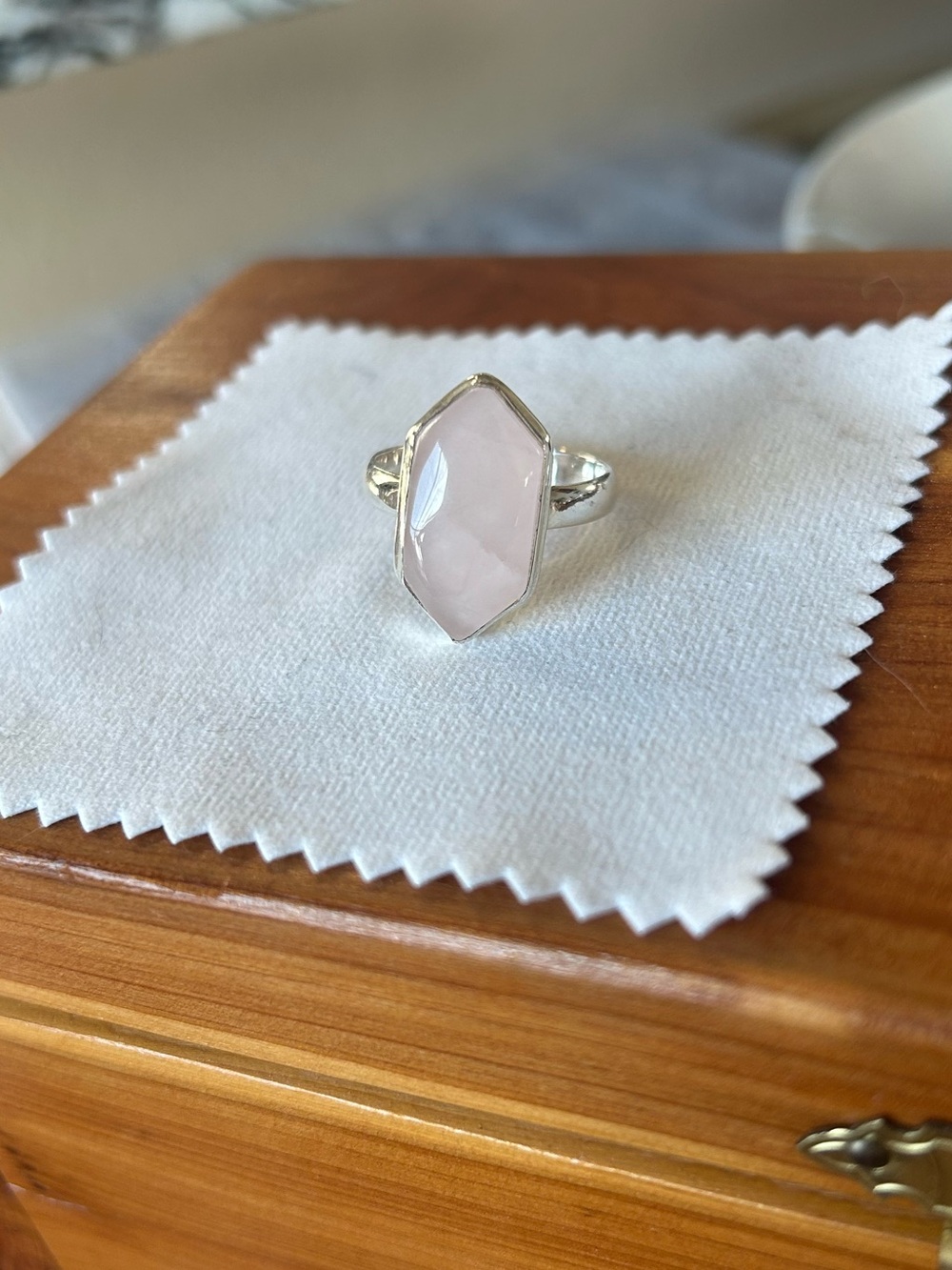 Sterling Silver Ring w Pink Rose Quartz Gemstone